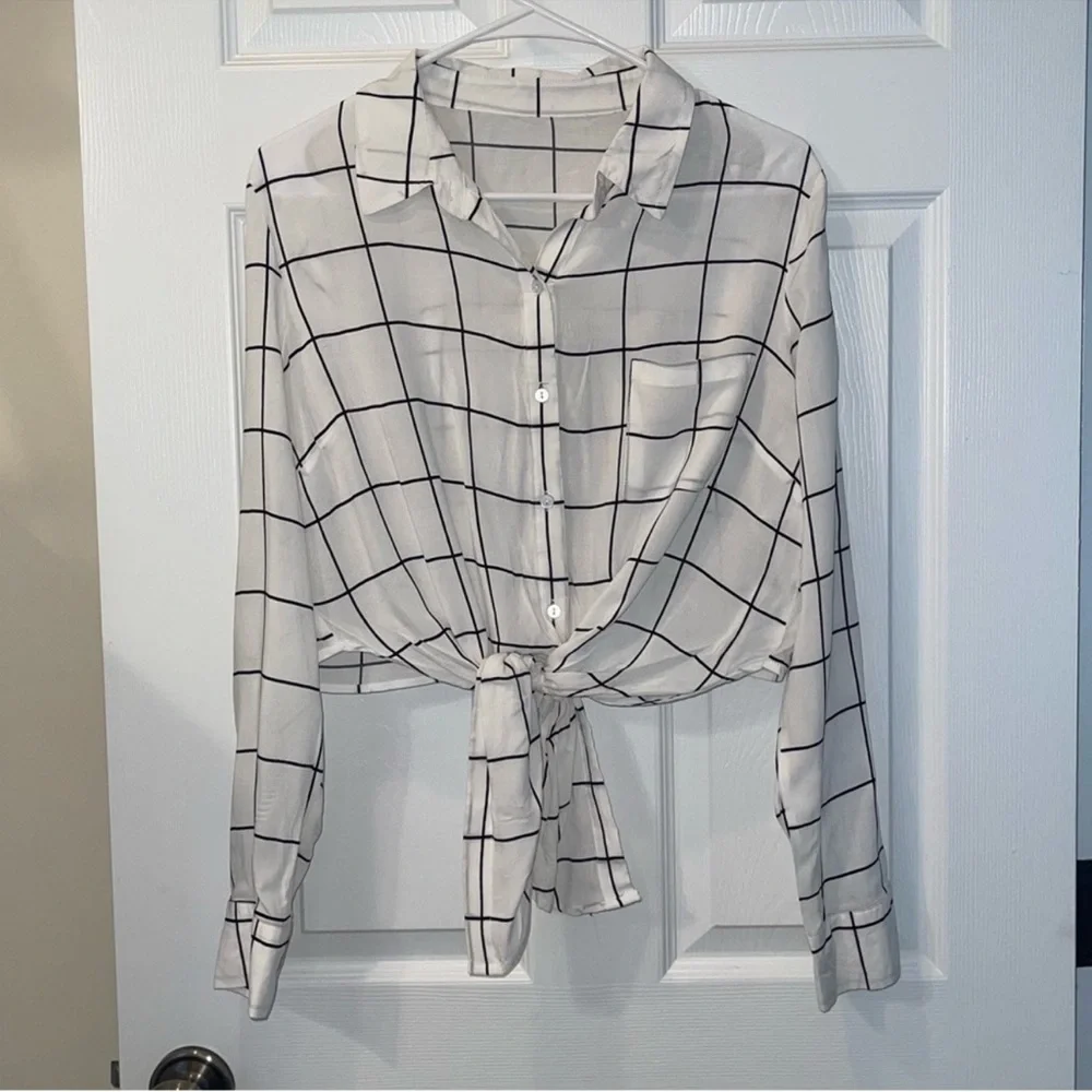 Button down top - Picture 5 of 5